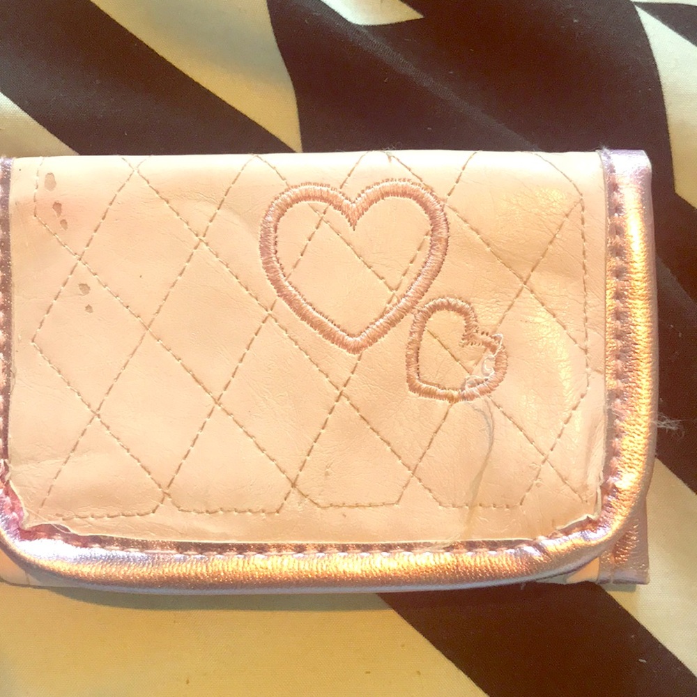 Pink heart wallet